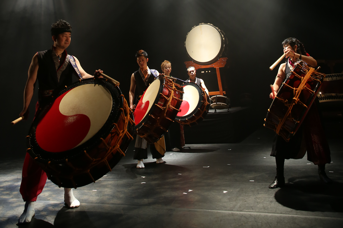 「色彩打楽 うちなハレ」の学校公演・芸術鑑賞会